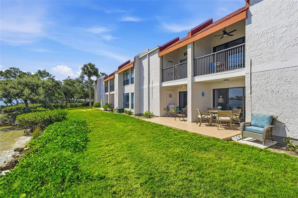 $695,000 | 1801 Gulf Drive North, Unit 142, Bradenton Beach, FL 34217