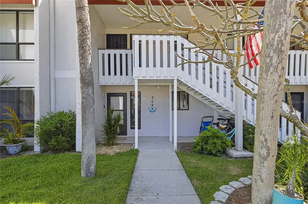 $695,000 | 1801 Gulf Drive North, Unit 142, Bradenton Beach, FL 34217