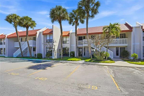 $695,000 | 1801 Gulf Drive North, Unit 142, Bradenton Beach, FL 34217