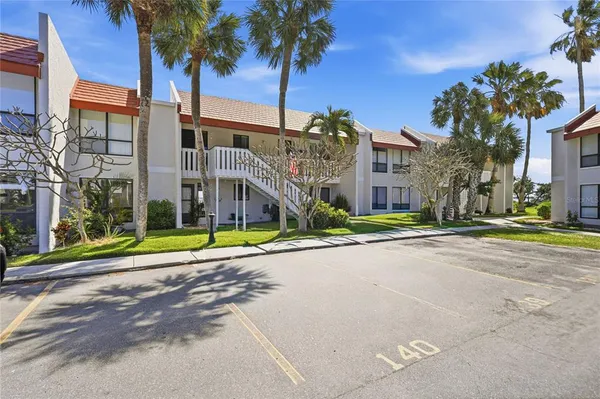 $695,000 | 1801 Gulf Drive North, Unit 142, Bradenton Beach, FL 34217