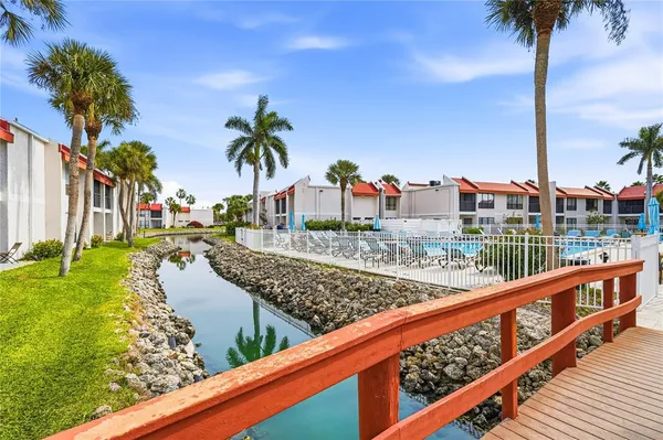 $695,000 | 1801 Gulf Drive North, Unit 142, Bradenton Beach, FL 34217