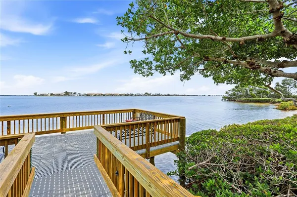 $695,000 | 1801 Gulf Drive North, Unit 142, Bradenton Beach, FL 34217