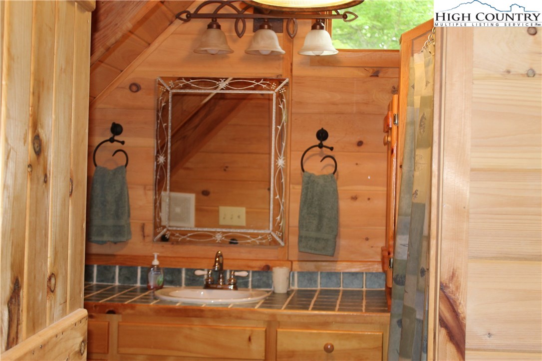 501 Nettles Ridge Road Banner Elk, NC 28604 - Photo 25 of 34 Gallery Image 25