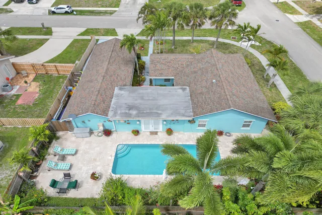 $545,000 | 10290 Carmen Lane, Royal Palm Beach, FL 33411
