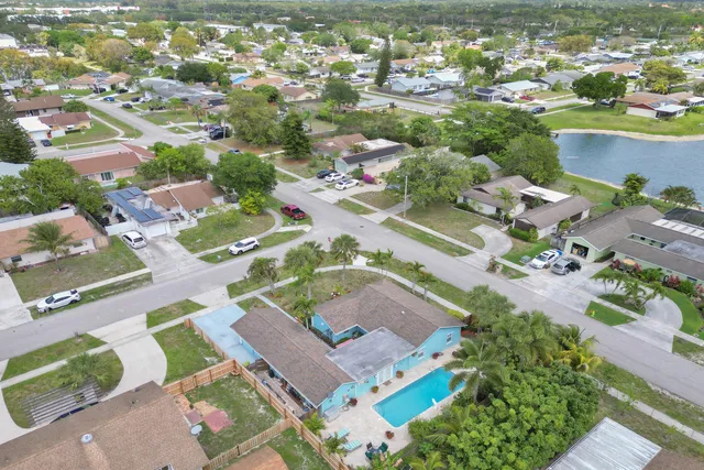 $545,000 | 10290 Carmen Lane, Royal Palm Beach, FL 33411