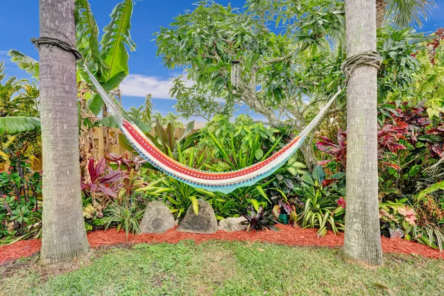 $545,000 | 10290 Carmen Lane, Royal Palm Beach, FL 33411