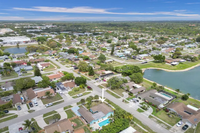 $545,000 | 10290 Carmen Lane, Royal Palm Beach, FL 33411