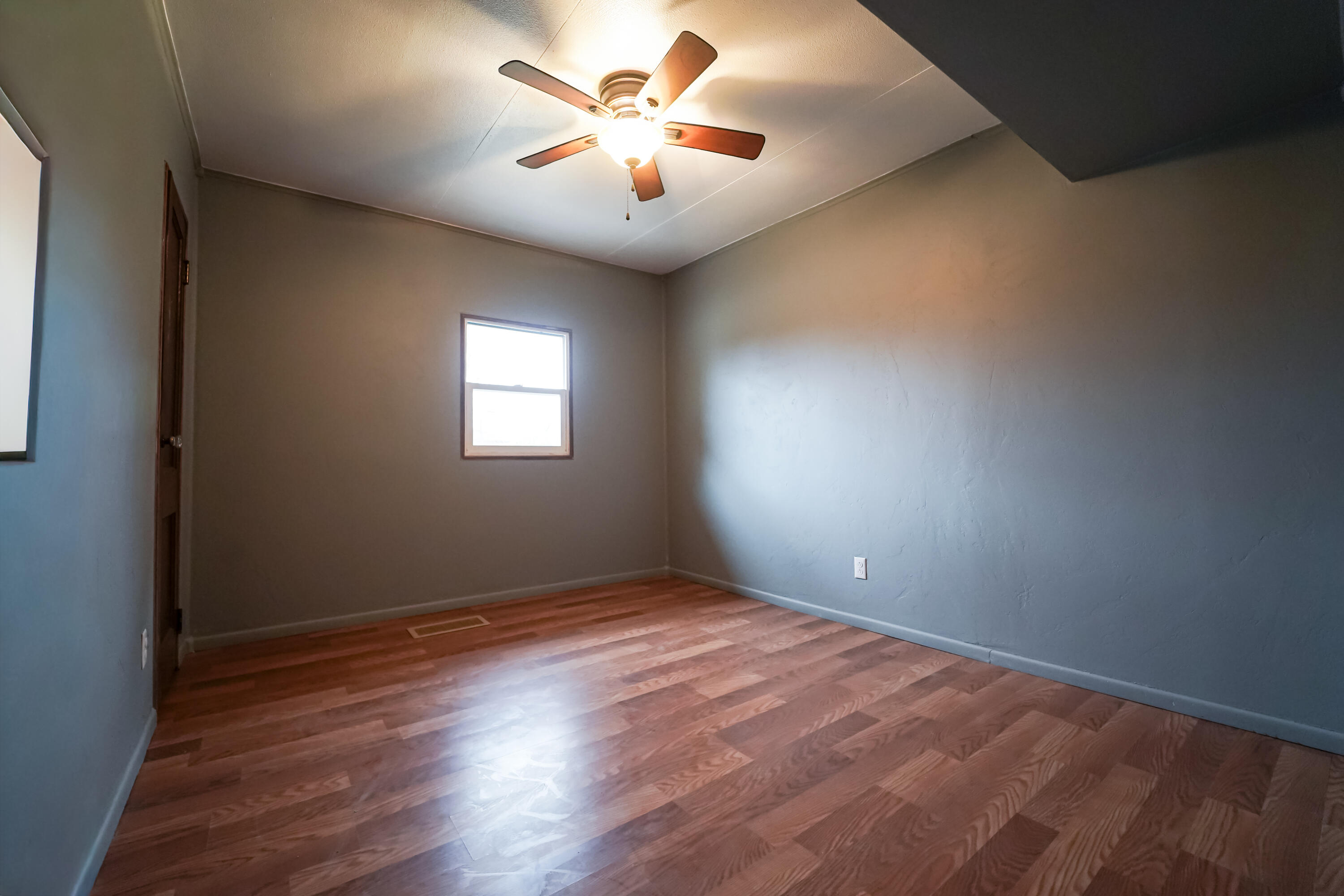 2811 North 11th Street Sheboygan, WI 53083 - Photo 6 of 11 Bedroom