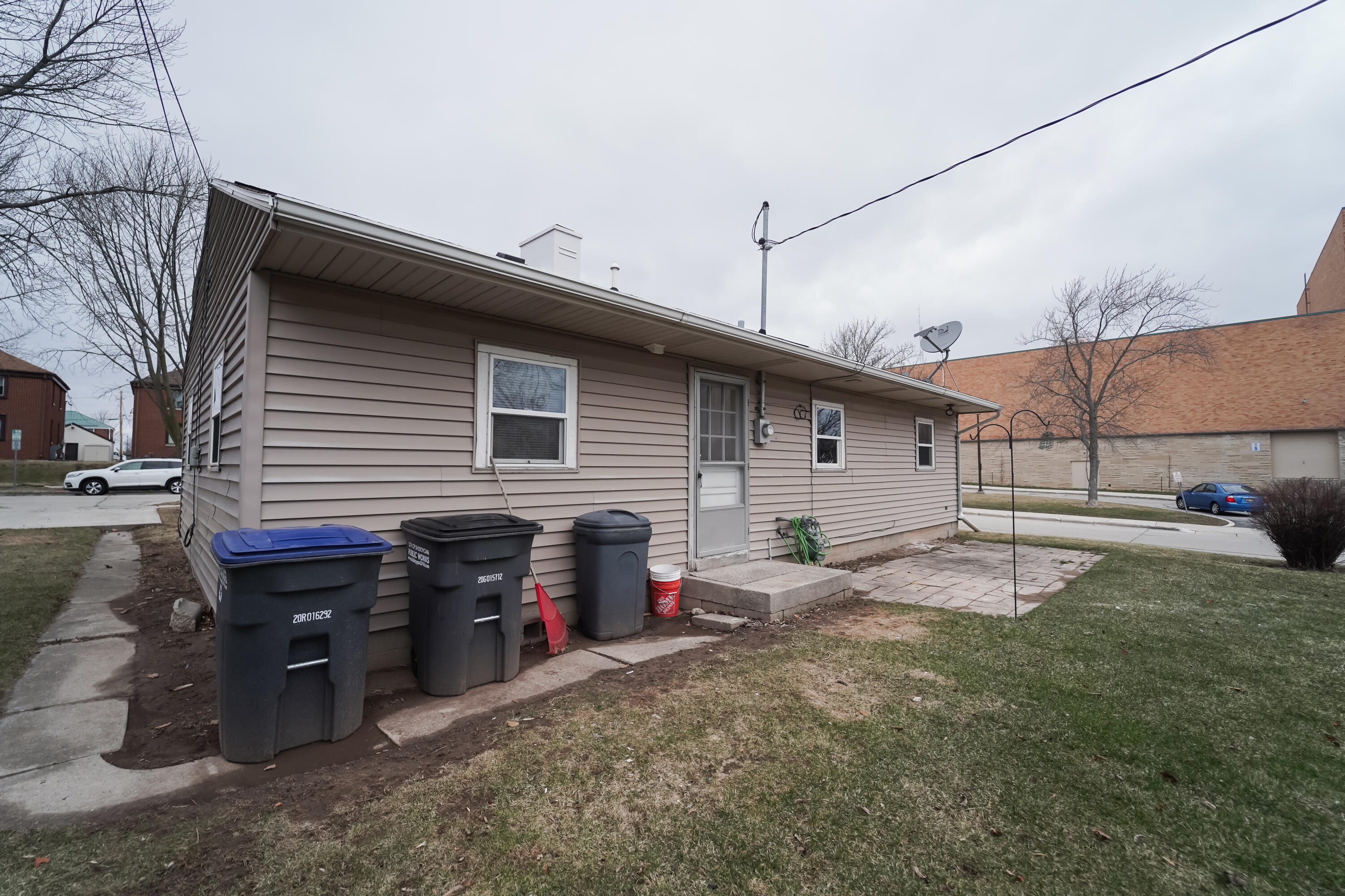 2811 North 11th Street Sheboygan, WI 53083 - Photo 10 of 11 Back