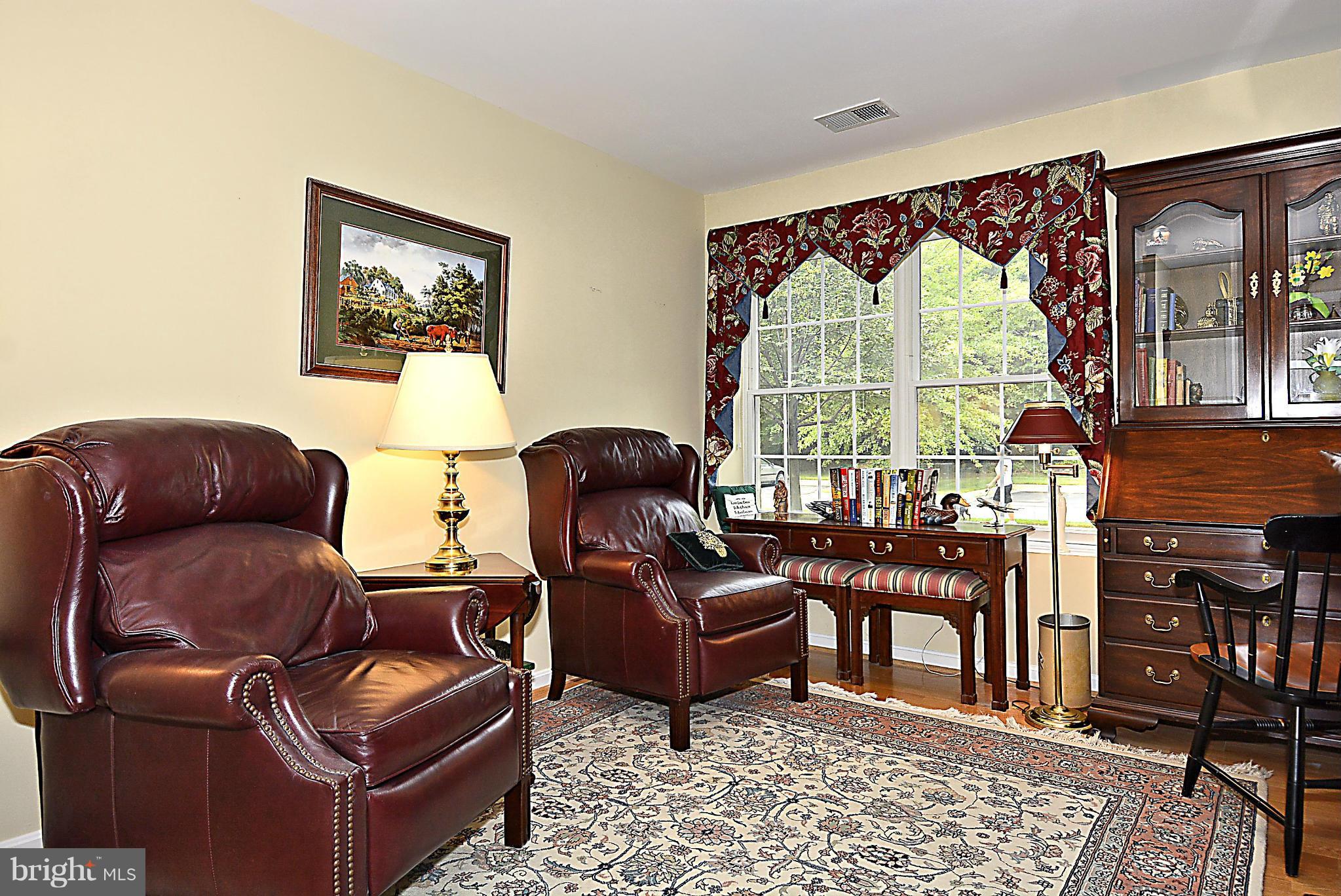 12310 Rosslare Ridge Road, Unit 107 Lutherville-Timonium, MD 21093 - Photo 11 of 18 Den