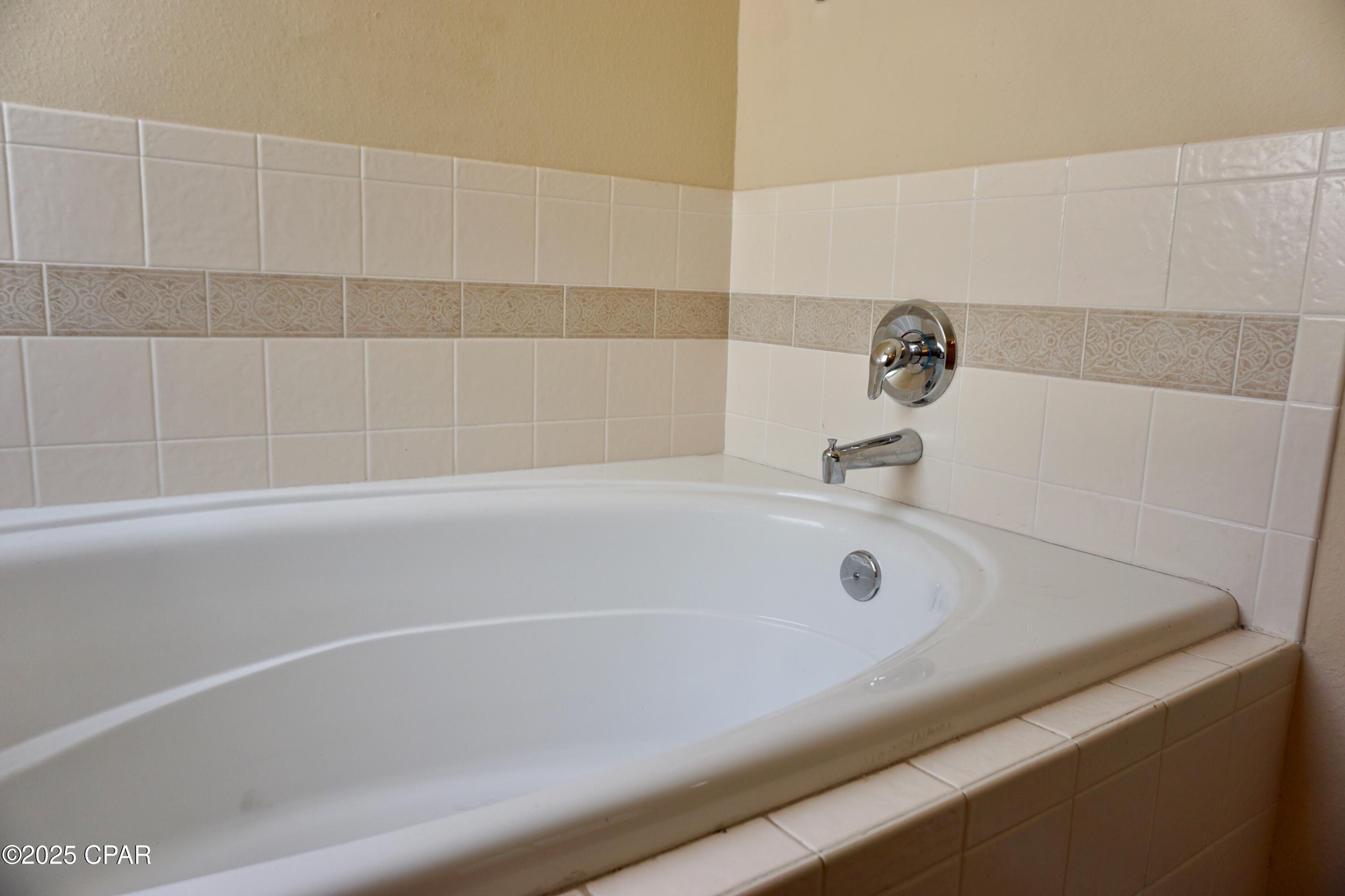 1320 Hendrix Road, Unit 408 Tallahassee, FL 32301 - Photo 25 of 43 Gallery Image 25