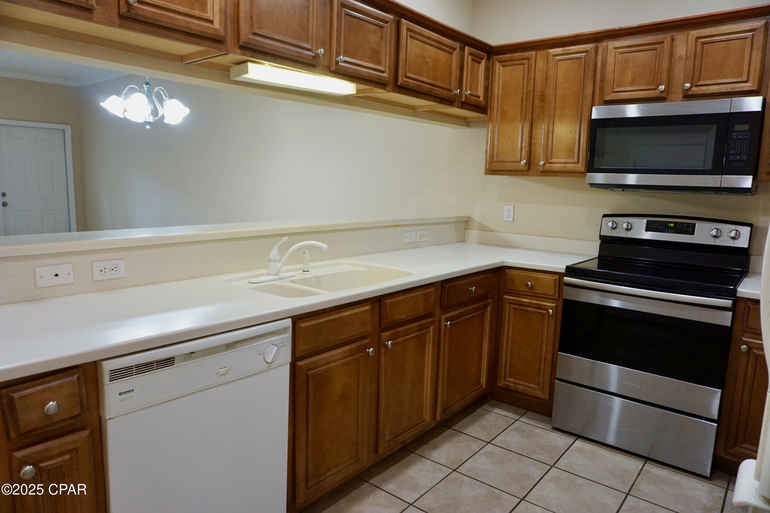 1320 Hendrix Road, Unit 408 Tallahassee, FL 32301 - Photo 6 of 43 Gallery Image 6