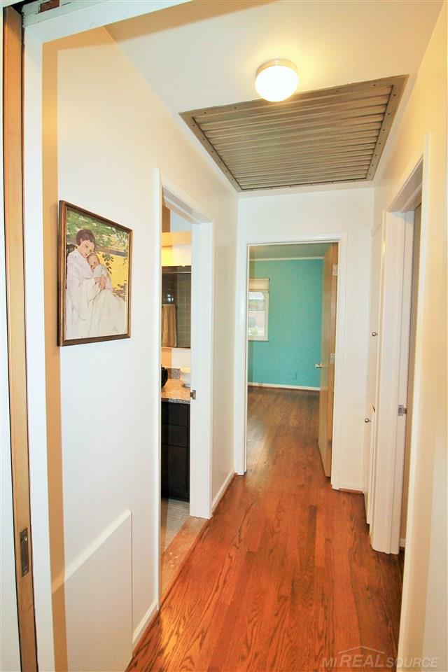 430 Barclay Road Grosse Pointe Farms, MI 48236 - Photo 12 of 40