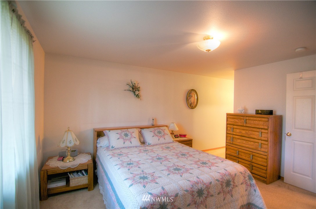 5041 188th Court Southwest Rochester, WA 98579 - Photo 12 of 25