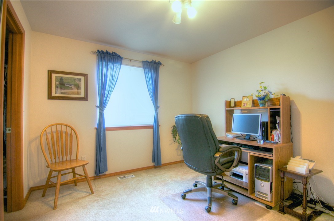5041 188th Court Southwest Rochester, WA 98579 - Photo 17 of 25