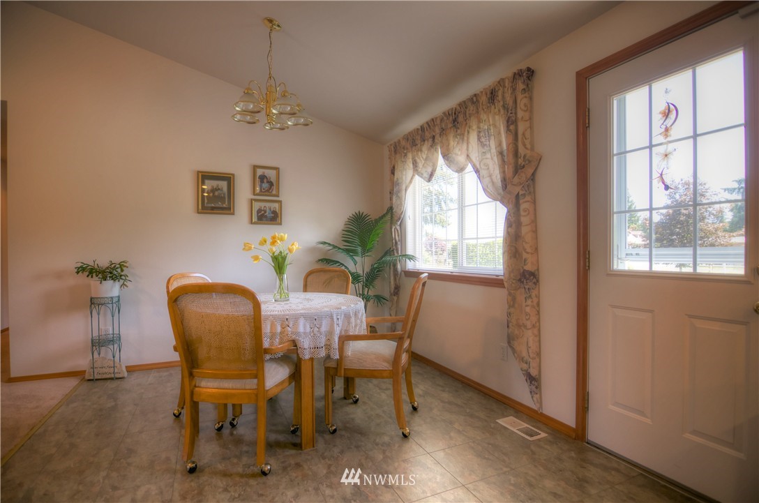 5041 188th Court Southwest Rochester, WA 98579 - Photo 8 of 25