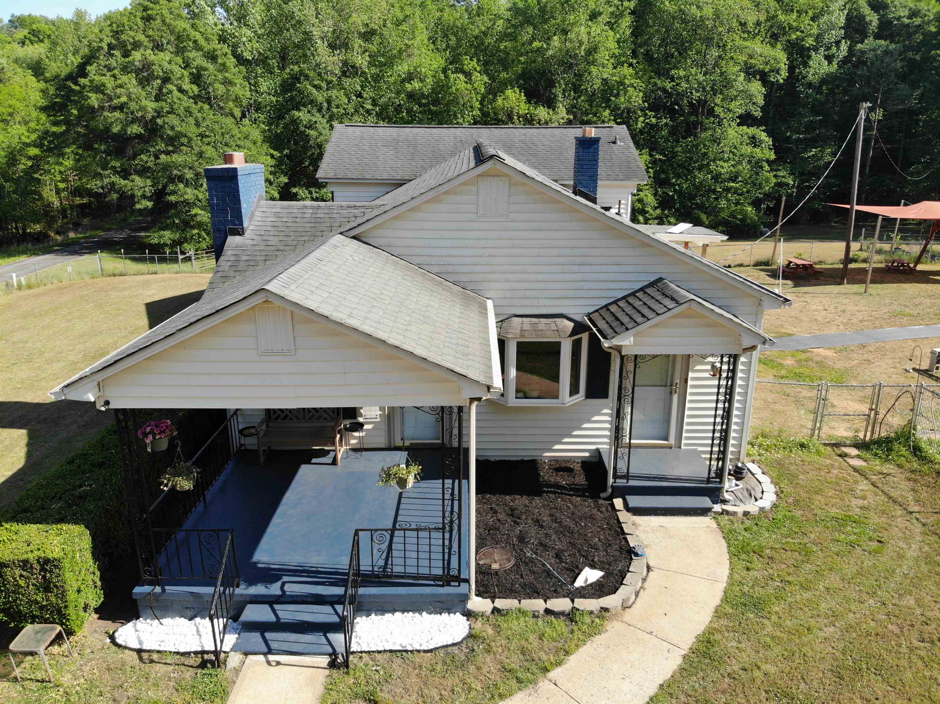 241 State Rd S-11-233 Gaffney, SC 29340 - Photo 5 of 50