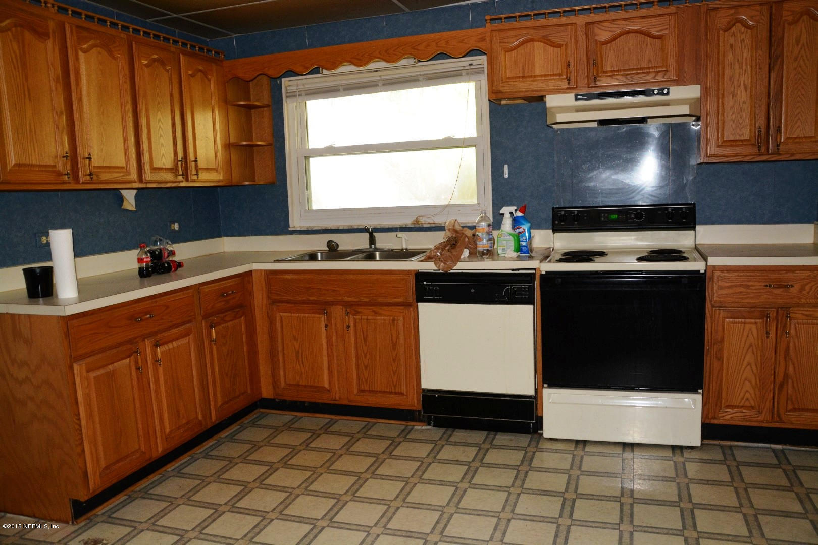 7996 State Rte 100 Keystone Heights, FL 32656 - Photo 6 of 13 06) Kitchen