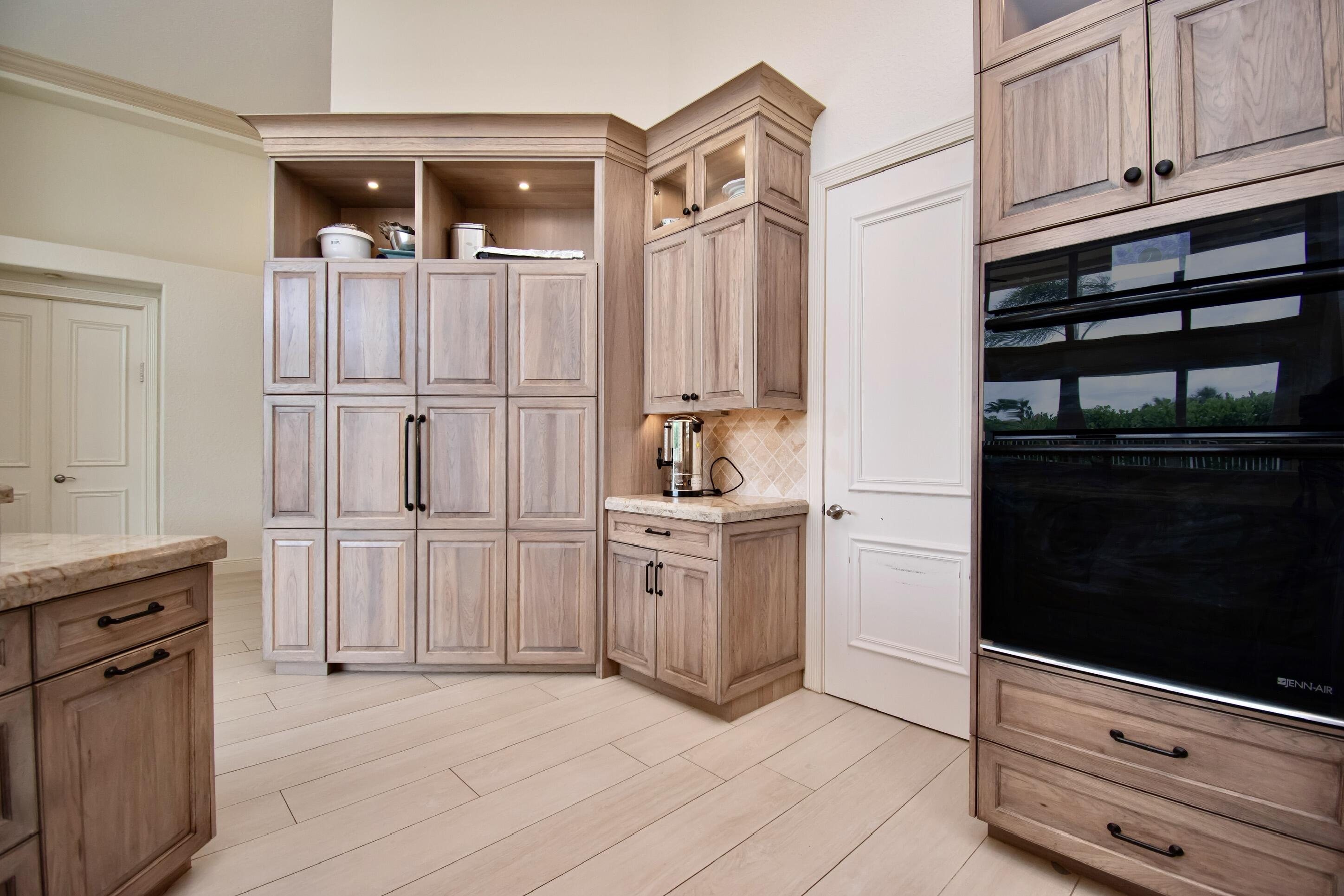 7090 Islegrove Place Boca Raton, FL 33433 - Photo 11 of 51 A944542C-F55E-4CDE-9C74-5964FA6B27E2
