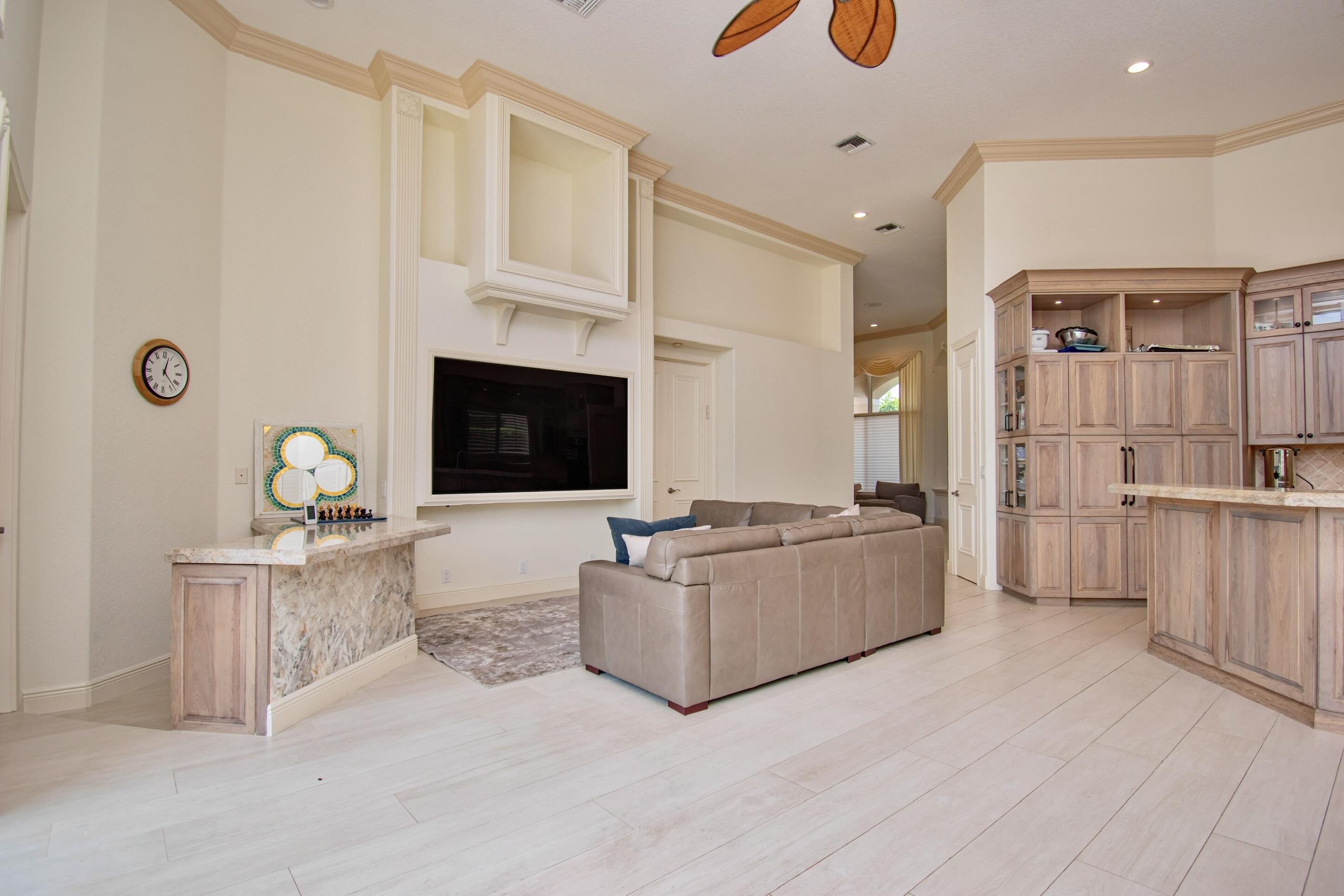 7090 Islegrove Place Boca Raton, FL 33433 - Photo 19 of 51 44C652E2-50CA-41E9-8D4A-D48F204A4D6C