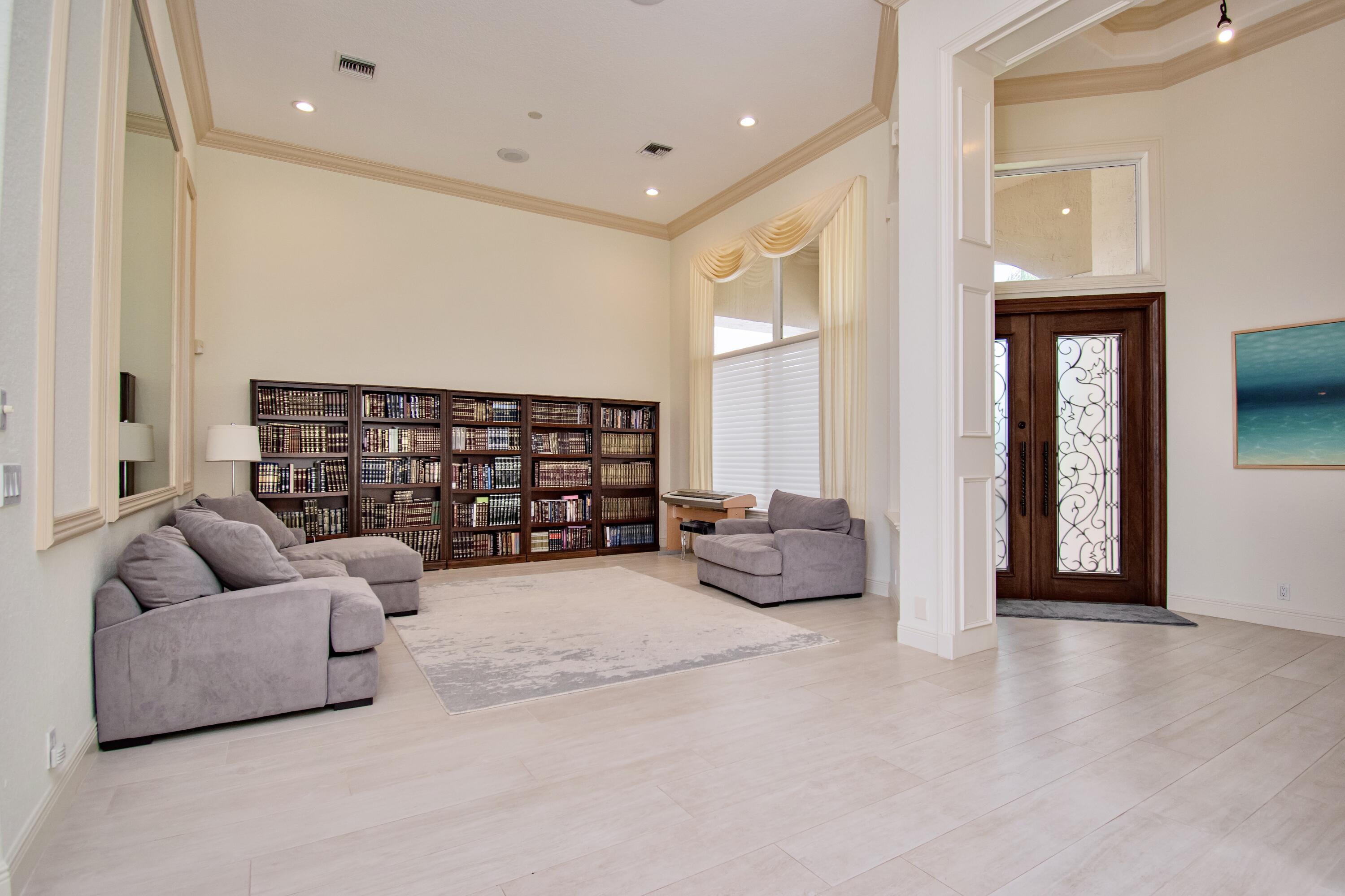 7090 Islegrove Place Boca Raton, FL 33433 - Photo 23 of 51 0782B559-C2C7-446D-AABA-75F213CAB78A