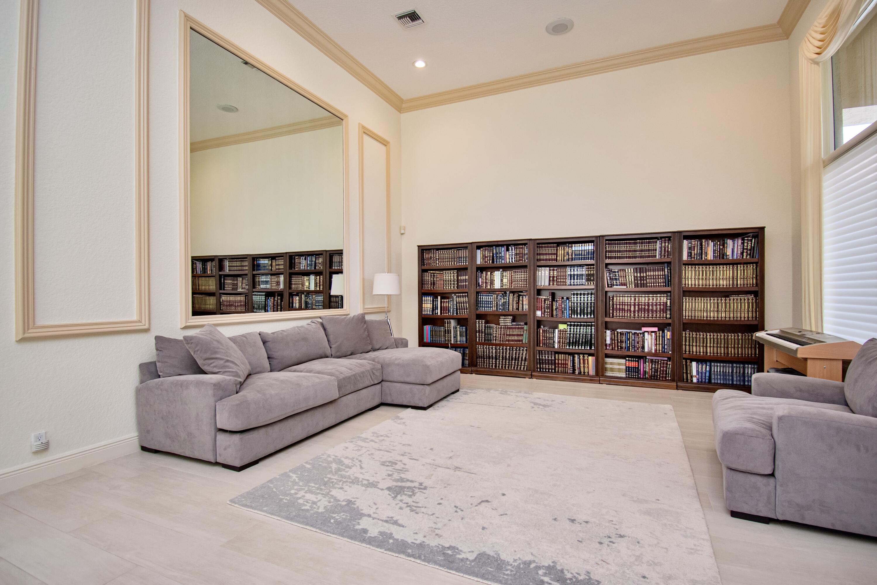 7090 Islegrove Place Boca Raton, FL 33433 - Photo 24 of 51 07E8317A-F29B-4920-A60D-335E1B1EA1BA