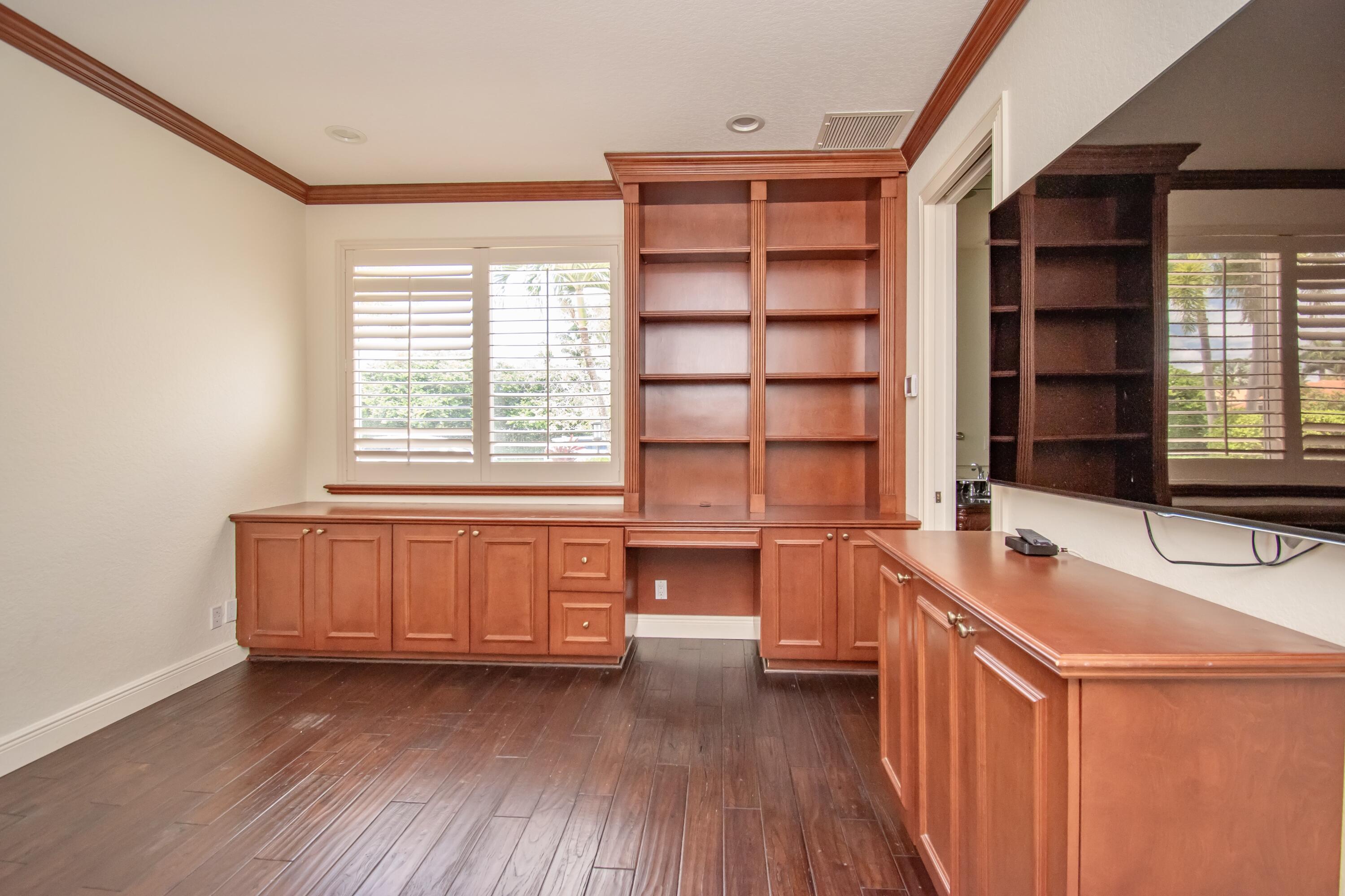 7090 Islegrove Place Boca Raton, FL 33433 - Photo 36 of 51 6A72FCEE-78B5-4C3F-B446-C9BC9A3A3D47