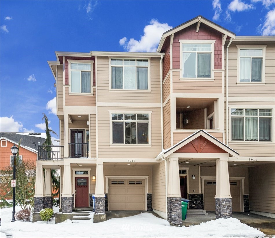 3915 Northeast 3rd Place Renton, WA 98056 - Photo 1 of 28