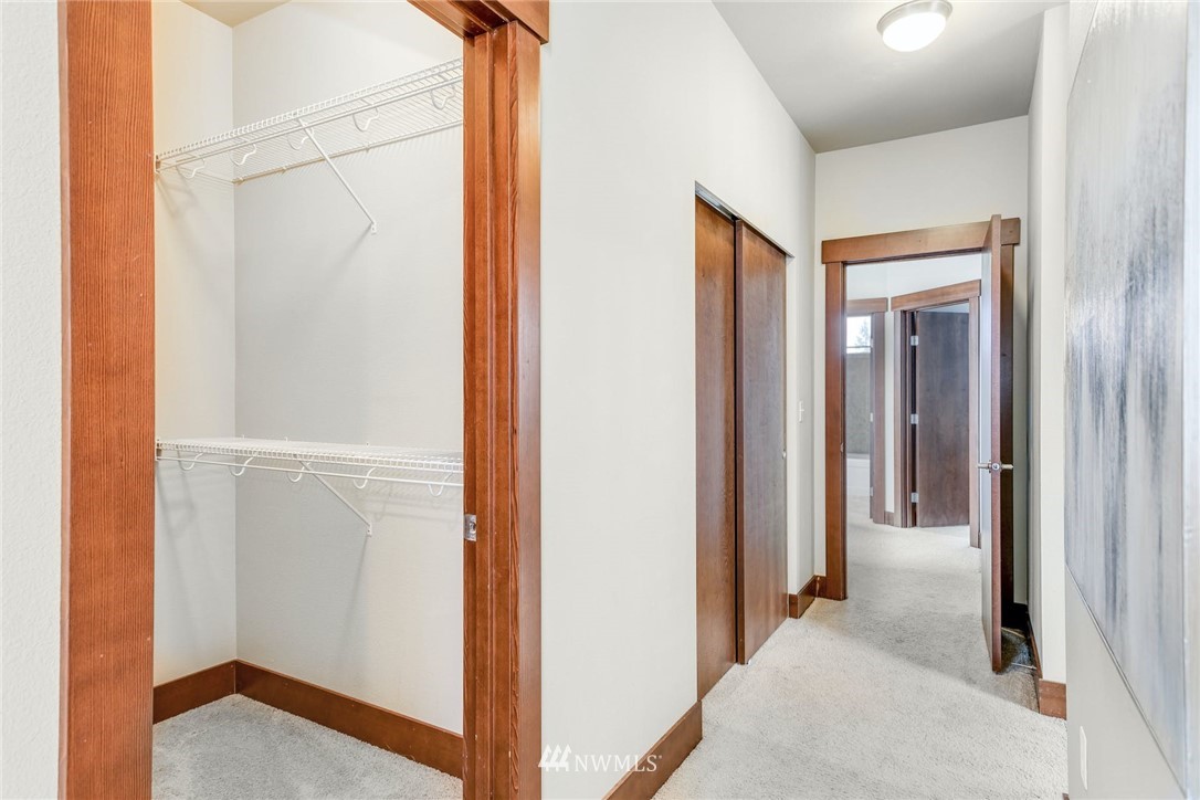 3915 Northeast 3rd Place Renton, WA 98056 - Photo 17 of 28