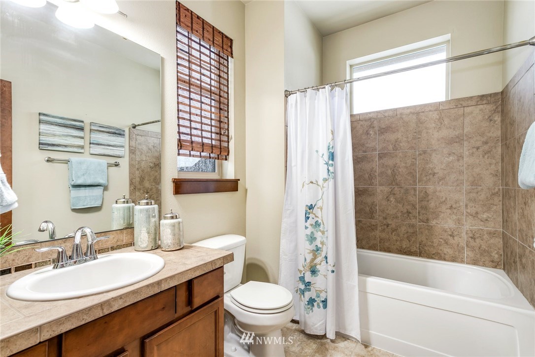 3915 Northeast 3rd Place Renton, WA 98056 - Photo 20 of 28