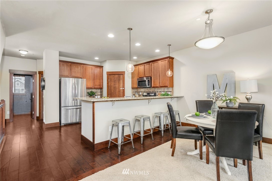 3915 Northeast 3rd Place Renton, WA 98056 - Photo 9 of 28