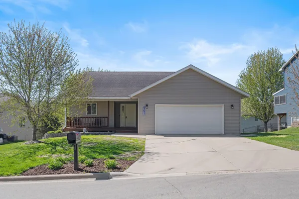 $337,000 | 561 12th Street Southwest, Faribault, MN 55021