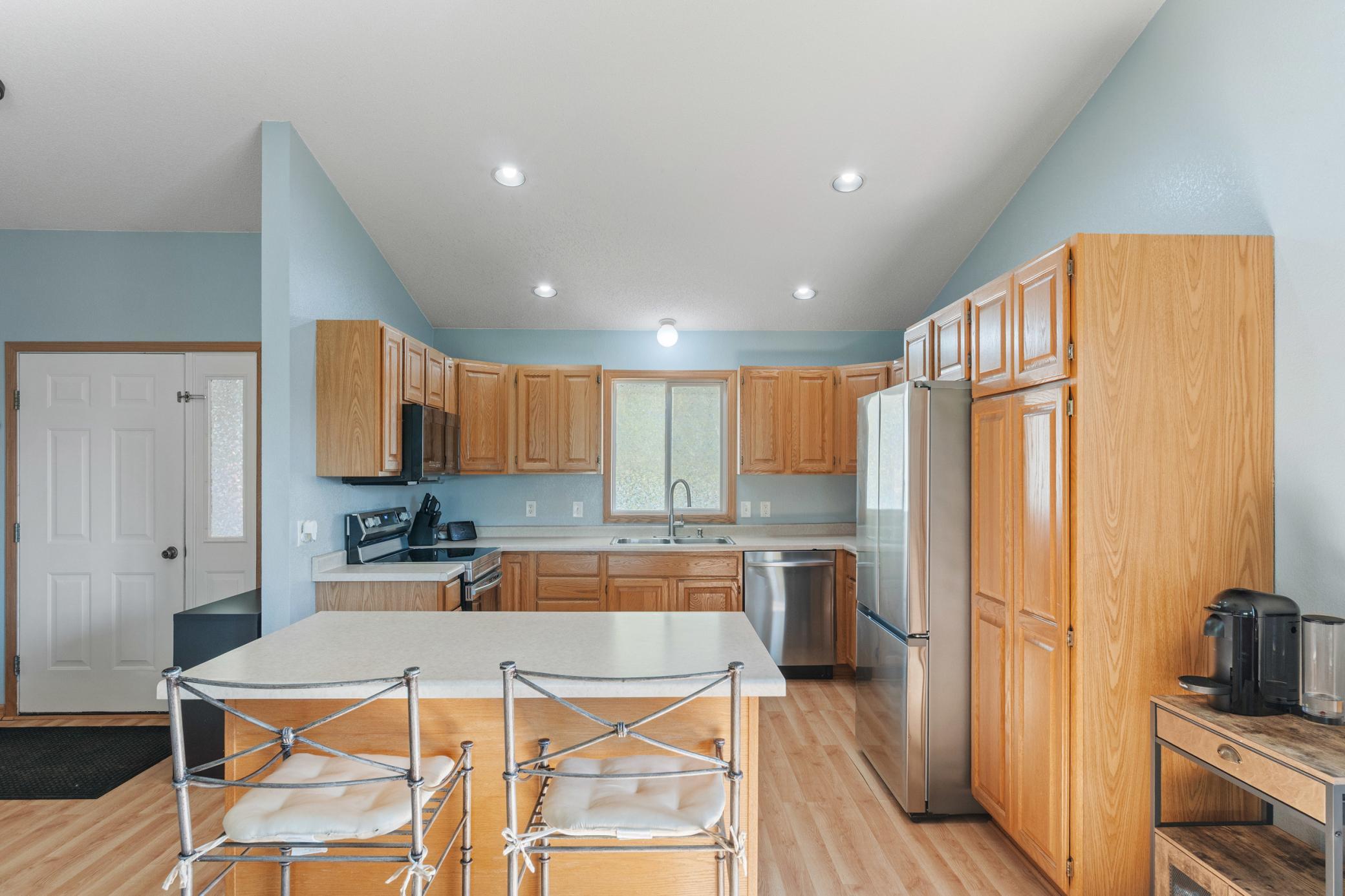 561 12th Street Southwest Faribault, MN 55021 - Photo 6 of 29