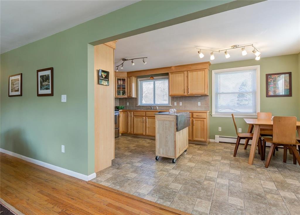 17 Jewett Road Cape Elizabeth, ME 04107 - Photo 8 of 35 Photo