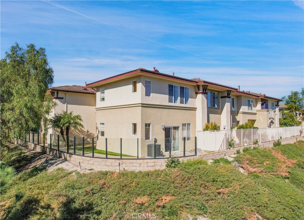 72 Sobrante Aliso Viejo, CA 92656 - Photo 2 of 54