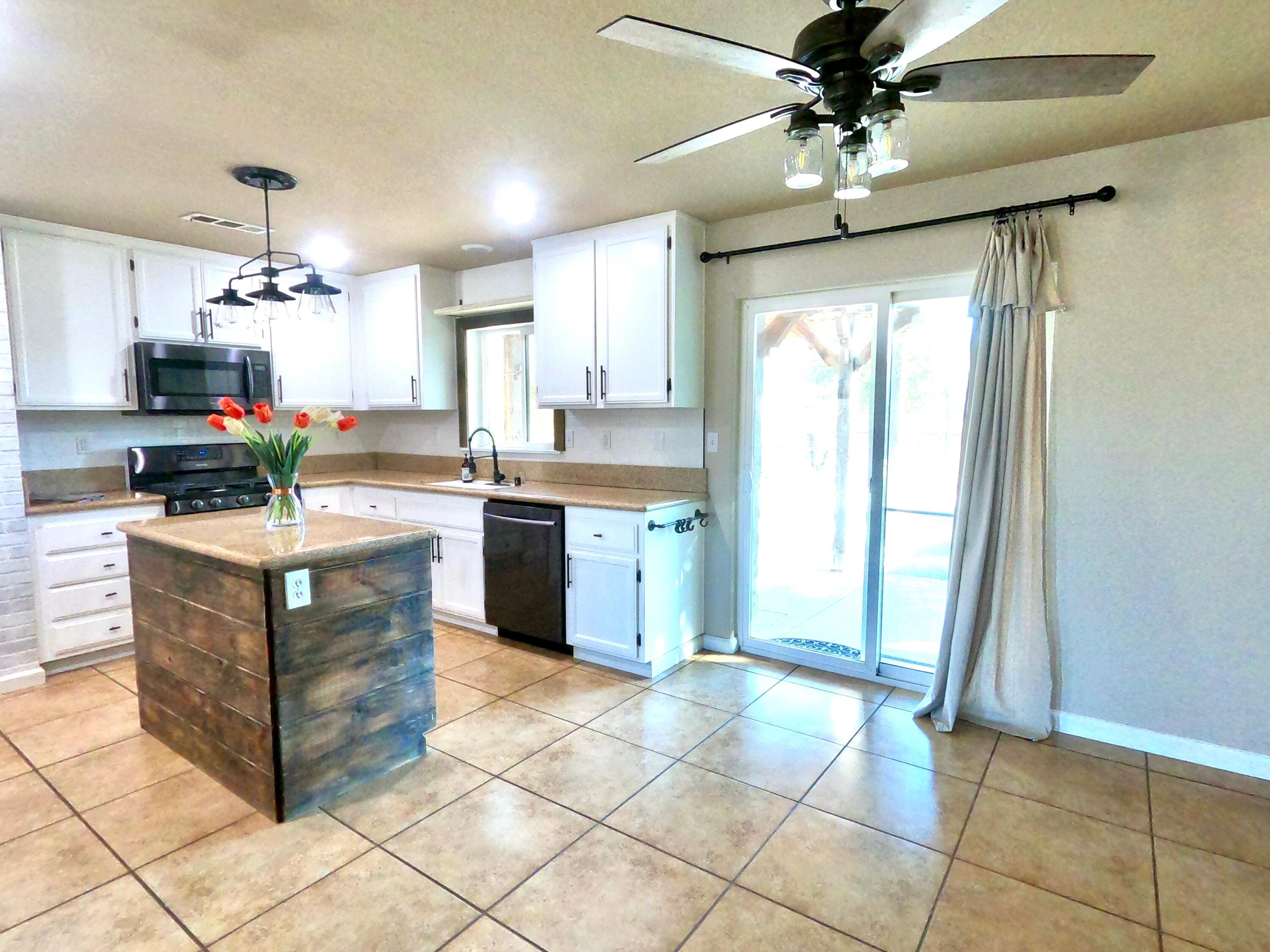 27760 Crofun Road Tehachapi, CA 93561 - Photo 7 of 24 ITDE3461