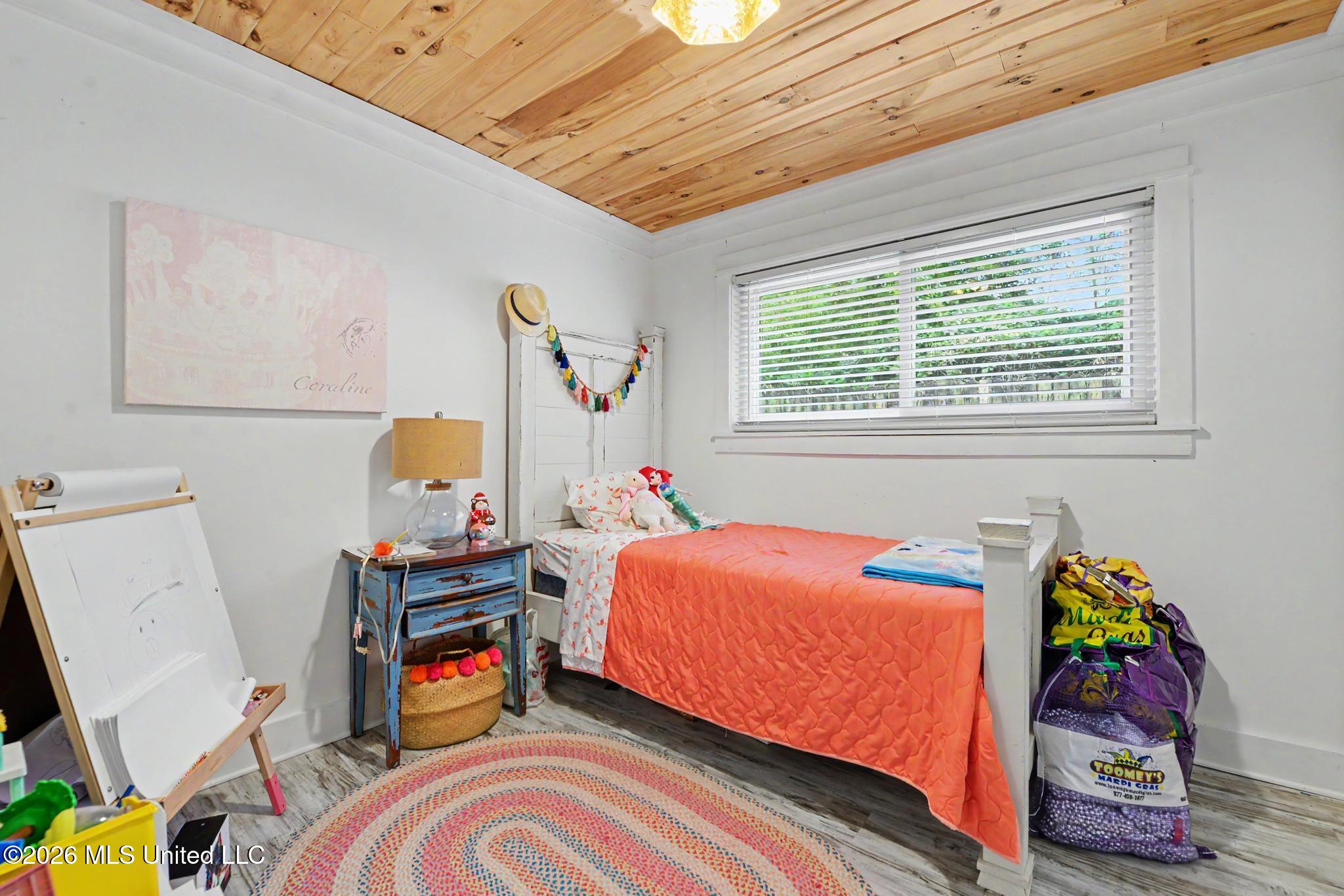 709 Pine Hills Road Ocean Springs, MS 39564 - Photo 17 of 34 018