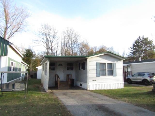 11 Dublin Street Gorham, NH 03581 - Photo 3 of 25