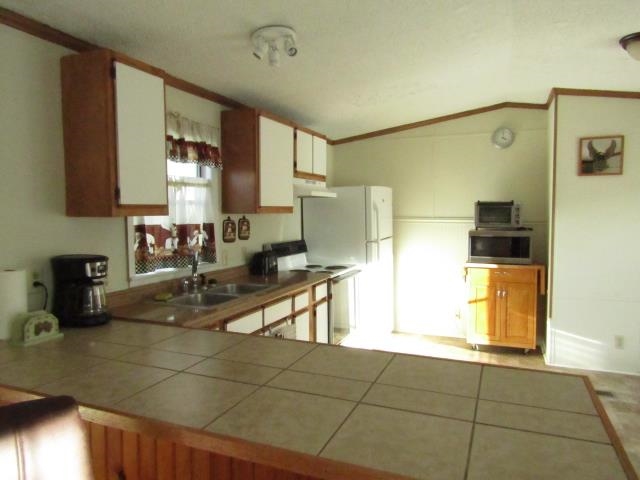 11 Dublin Street Gorham, NH 03581 - Photo 9 of 25