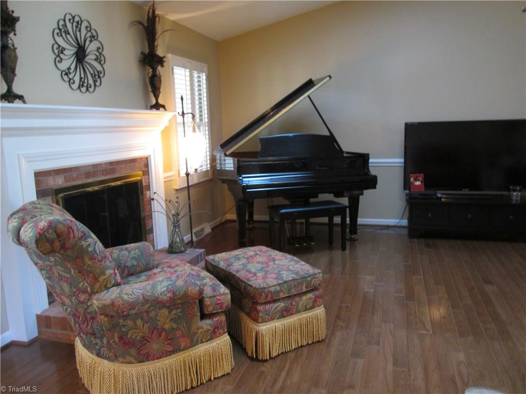 1108 Mapleview Court High Point, NC 27265 - Photo 3 of 17 Room large enough for a baby grand!