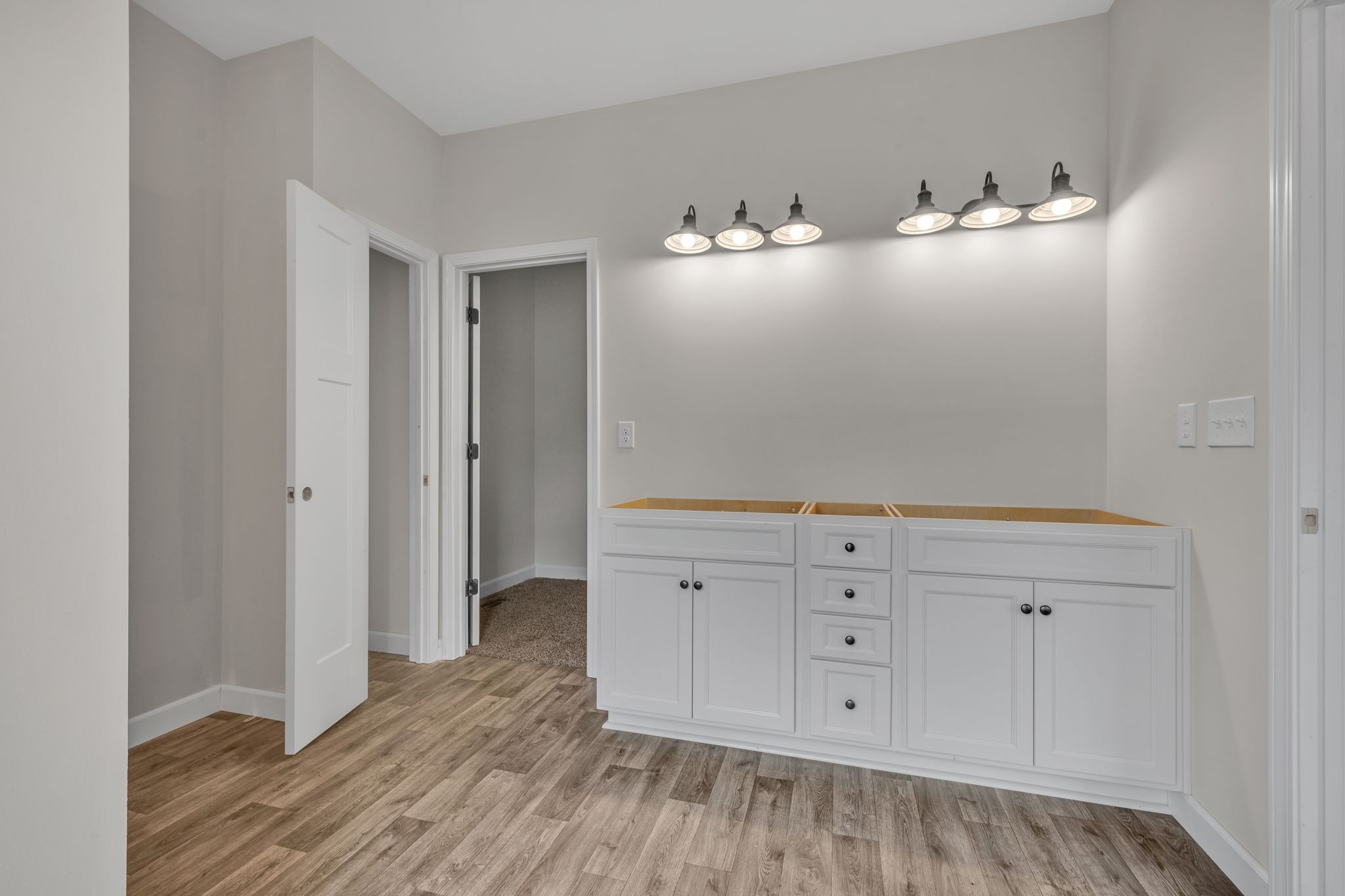 878 Ford Road White Bluff, TN 37187 - Photo 20 of 34 PRIMARY Bath features Double Vanities + Granite Countertops