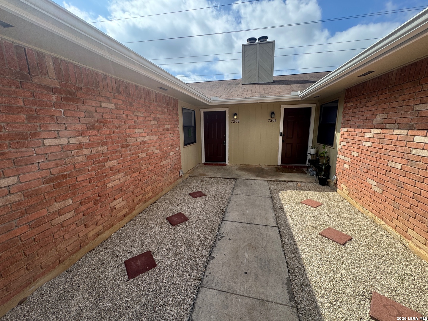 7208 Rimwood Street Live Oak, TX 78233 - Photo 3 of 10