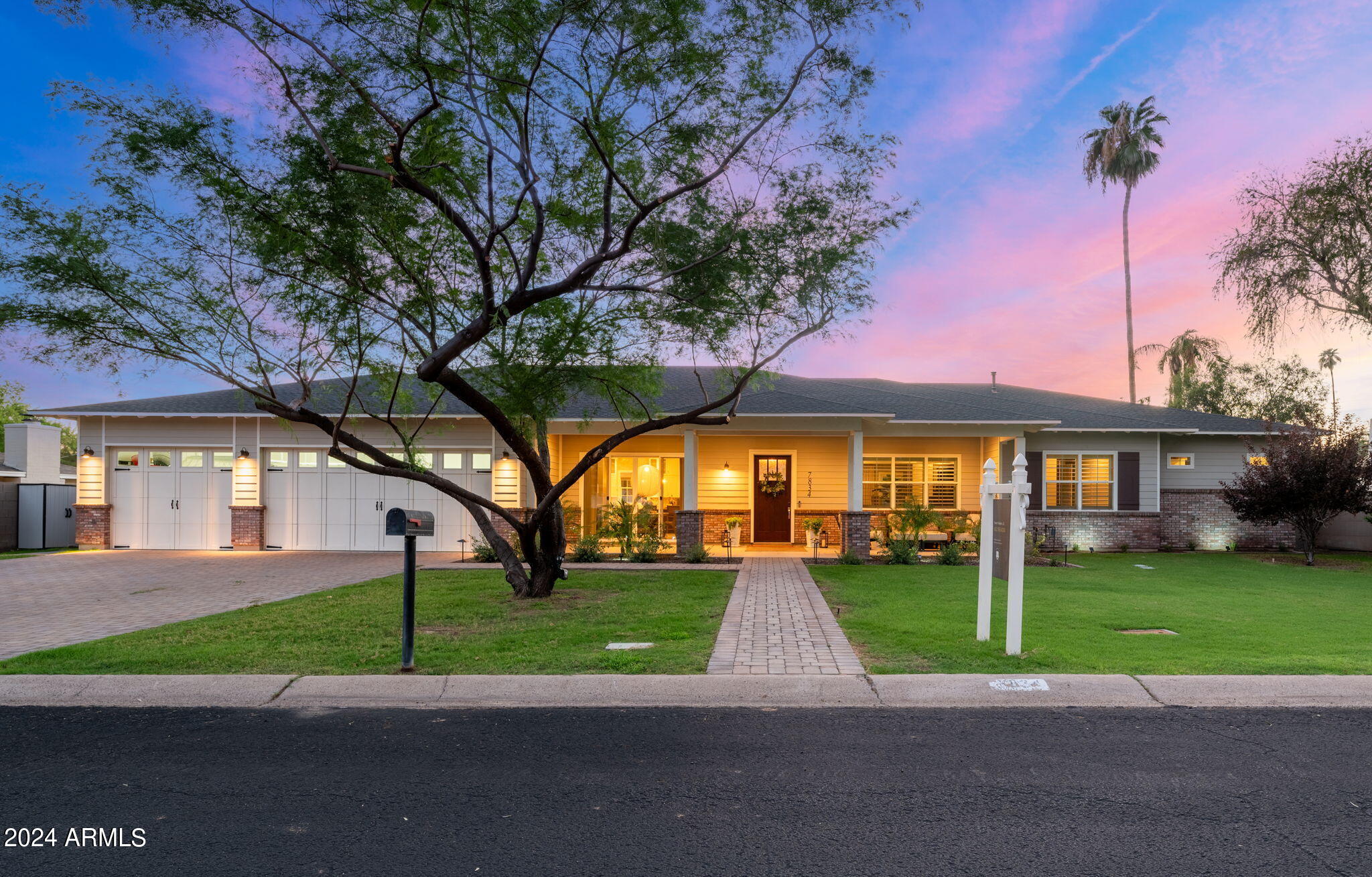 7834 North 11th Avenue Phoenix, AZ 85021 - Photo 2 of 37 Exterior Front
