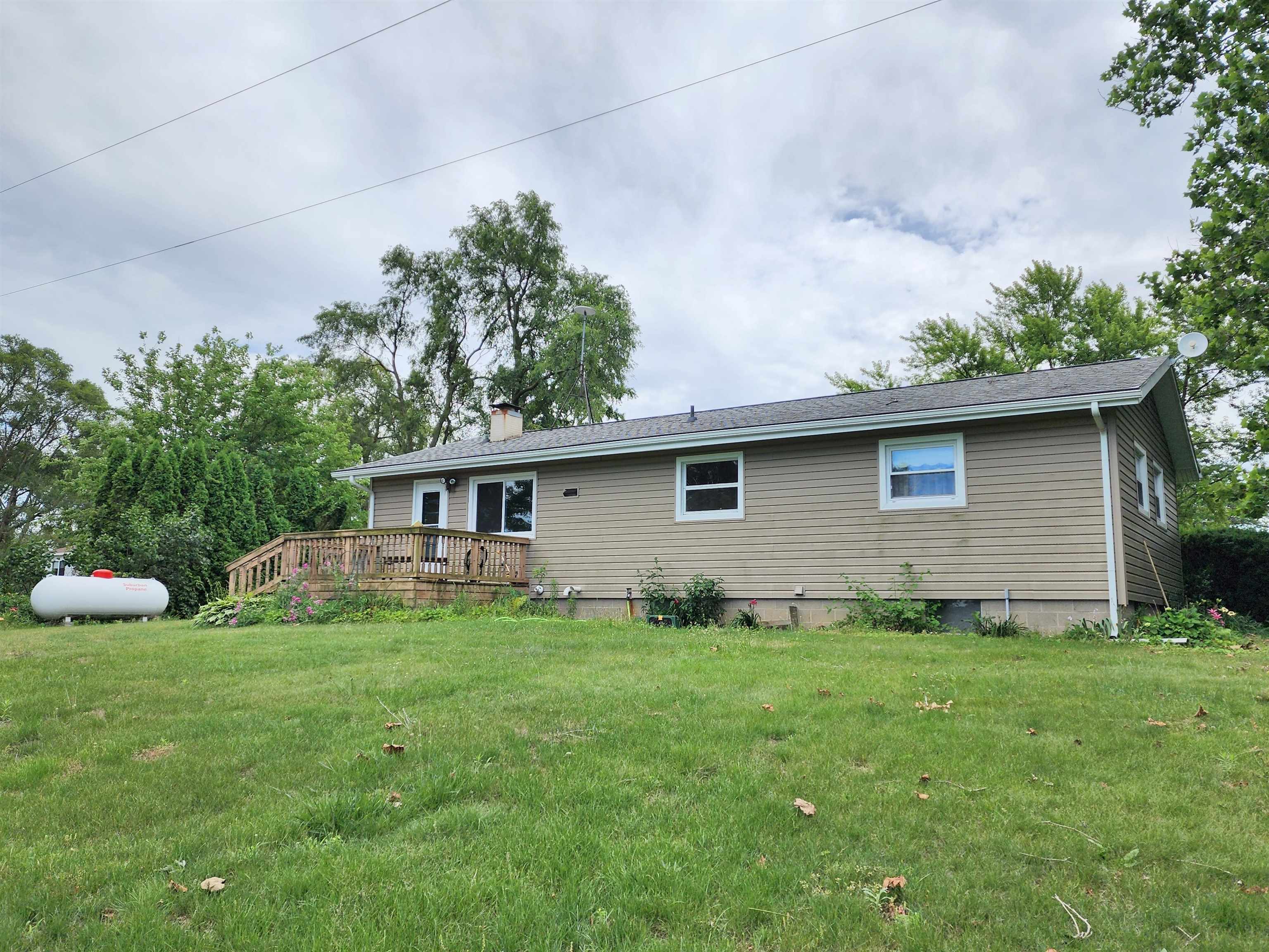 4205 East Olive Road St. Louis, MI 48880 - Photo 2 of 21