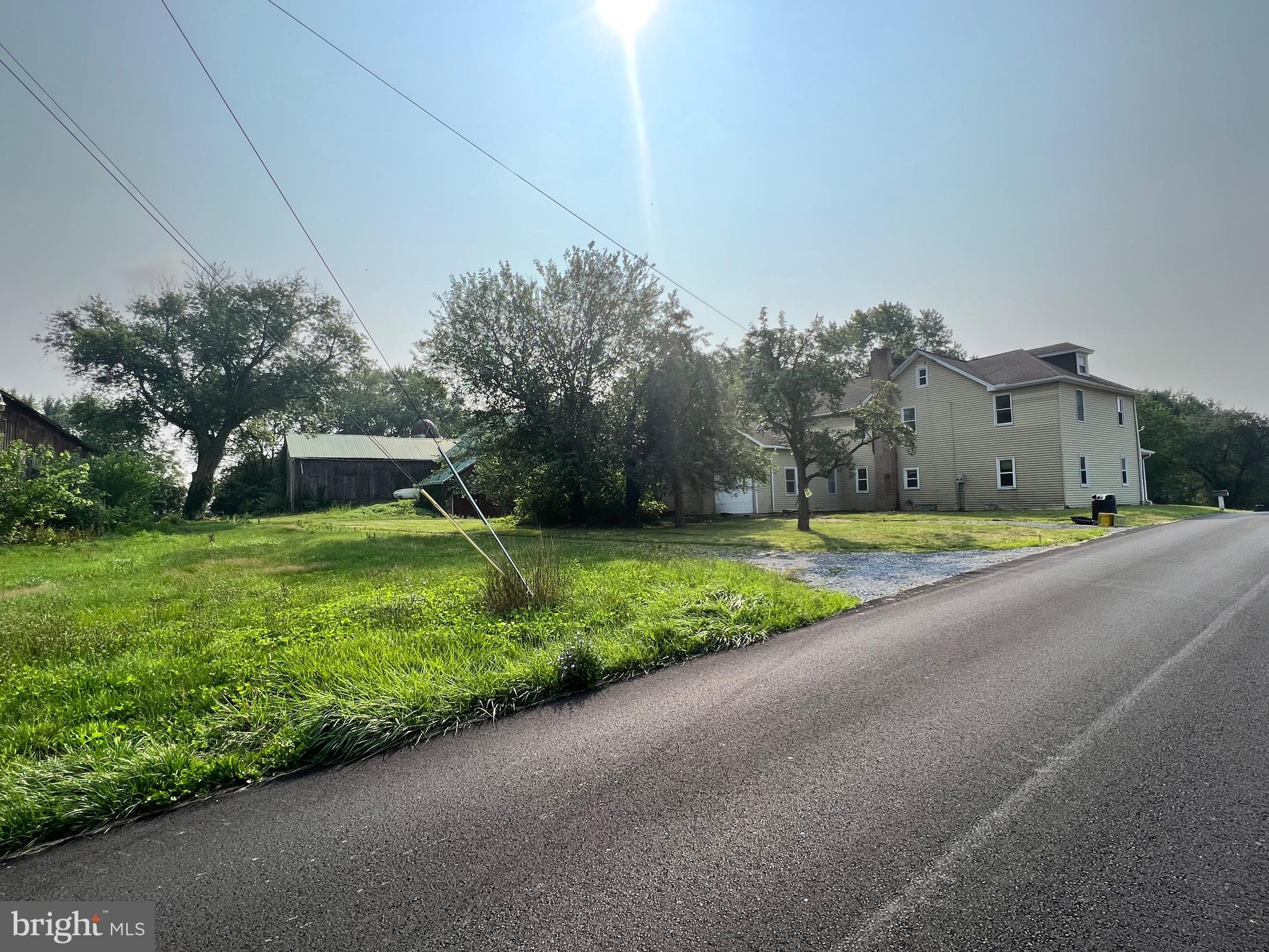 161 Hereford Road Elizabethtown, PA 17022 - Photo 2 of 6