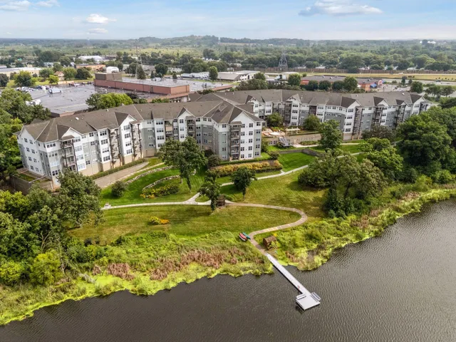 $345,000 | 1900 Rush Lake Trail, Unit 416, New Brighton, MN 55112
