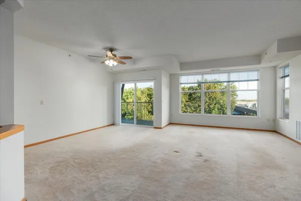 $345,000 | 1900 Rush Lake Trail, Unit 416, New Brighton, MN 55112
