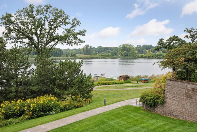 $345,000 | 1900 Rush Lake Trail, Unit 416, New Brighton, MN 55112