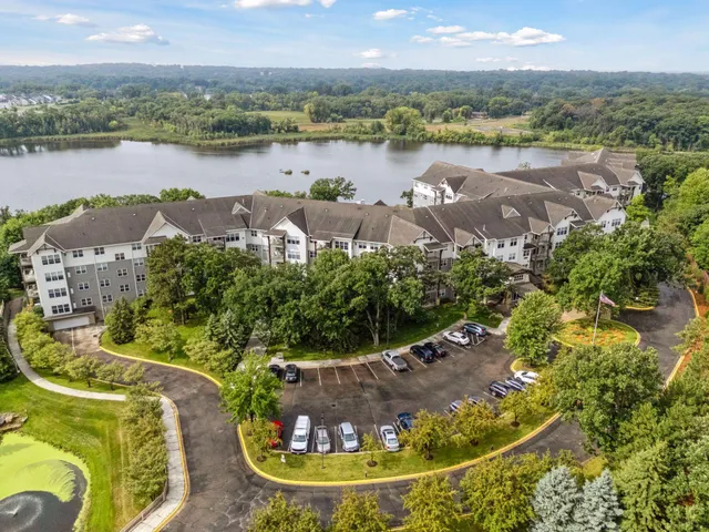 $345,000 | 1900 Rush Lake Trail, Unit 416, New Brighton, MN 55112