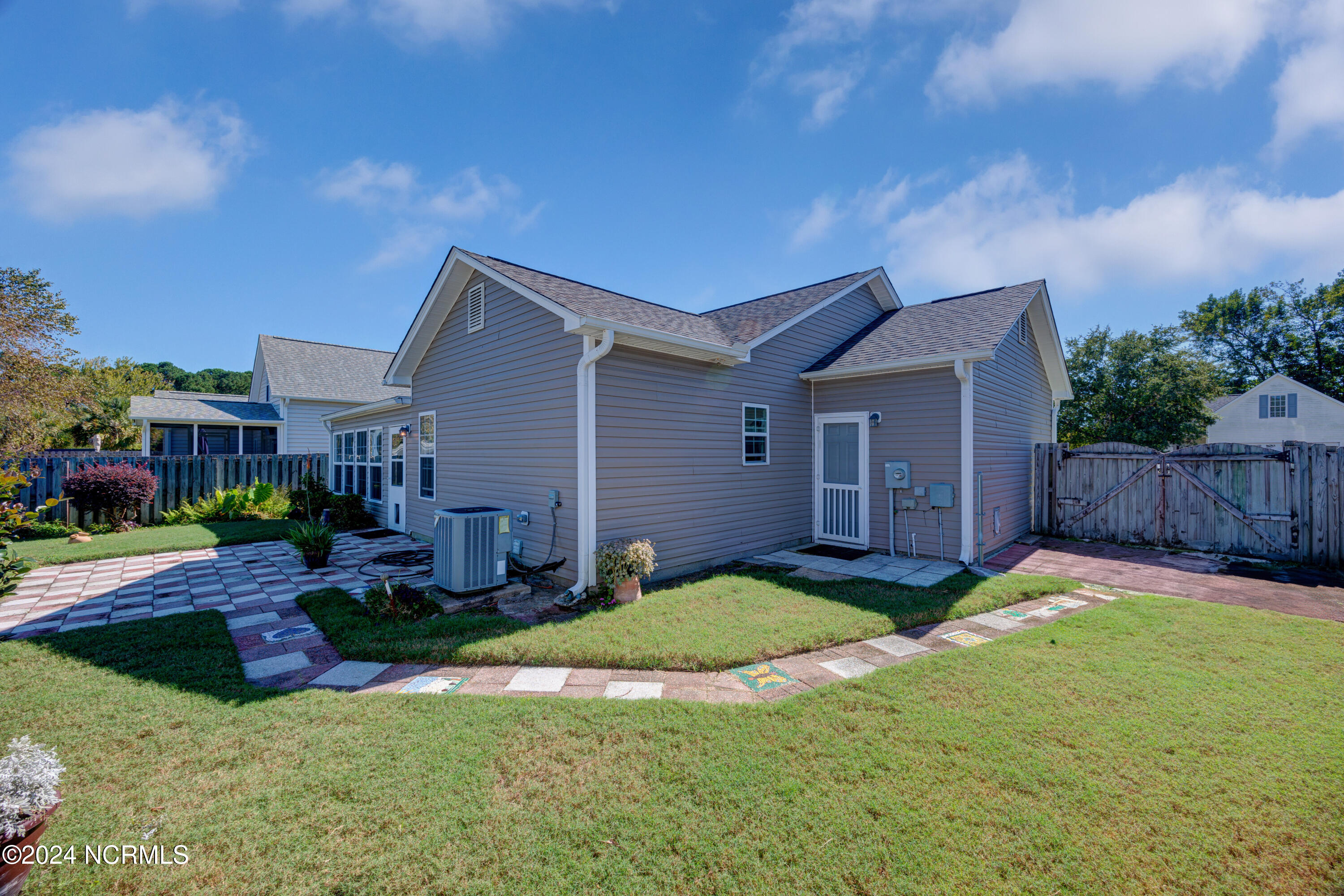 110 Olde Well Loop Road Wilmington, NC 28411 - Photo 35 of 37 110OldeWellLoopRoad-41